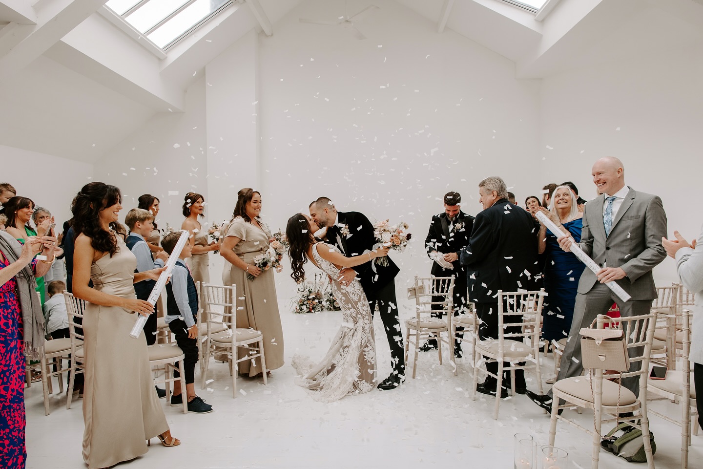 Beautiful day for a beautiful couple! Thank you to Charlotte & Mikey for sharing your fun-filled wedding with us 💗

📸: @gailseckerphotography 

#fivefourstudios