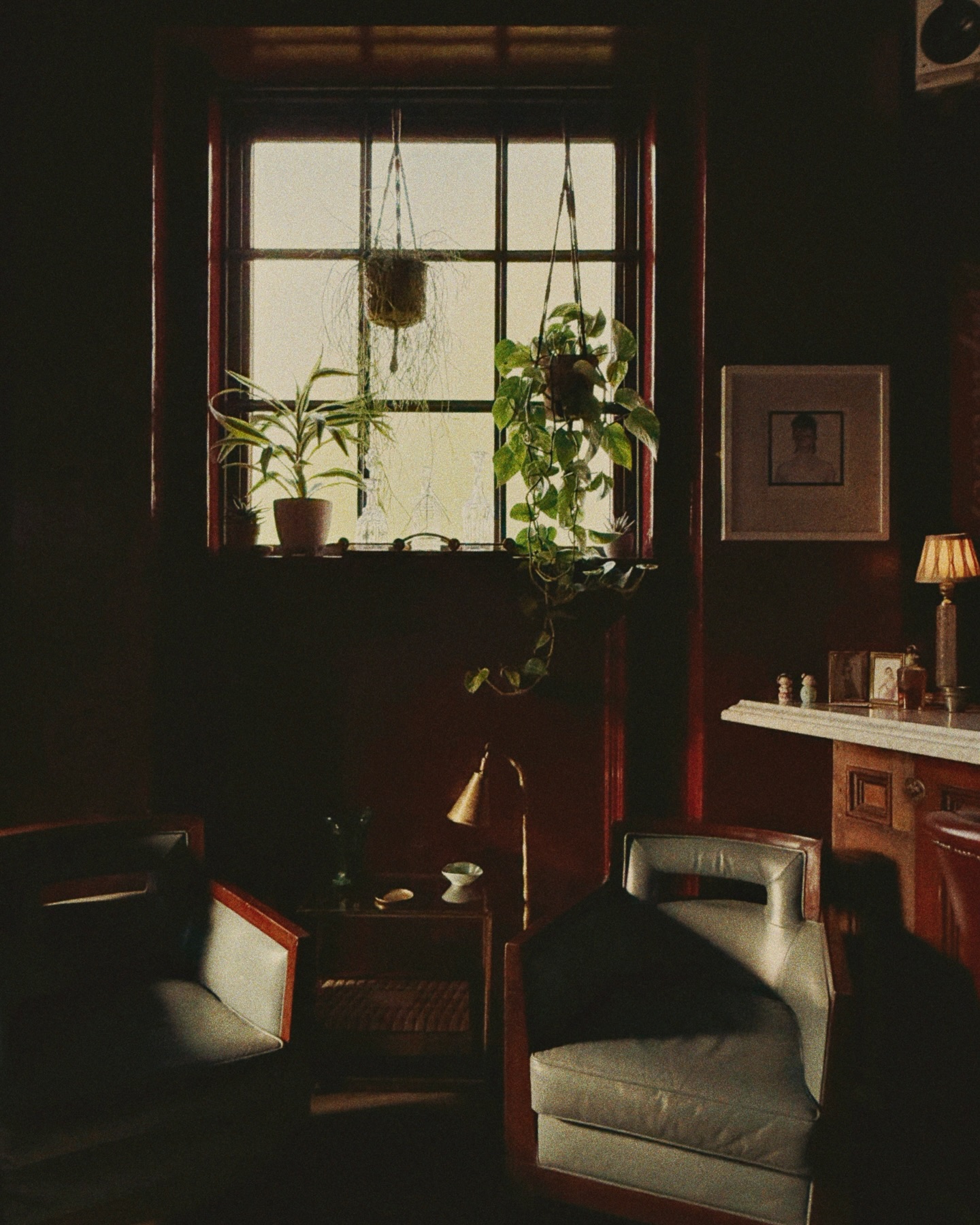 quiet evenings in the bar 🍷🔅

#fivefourstudios