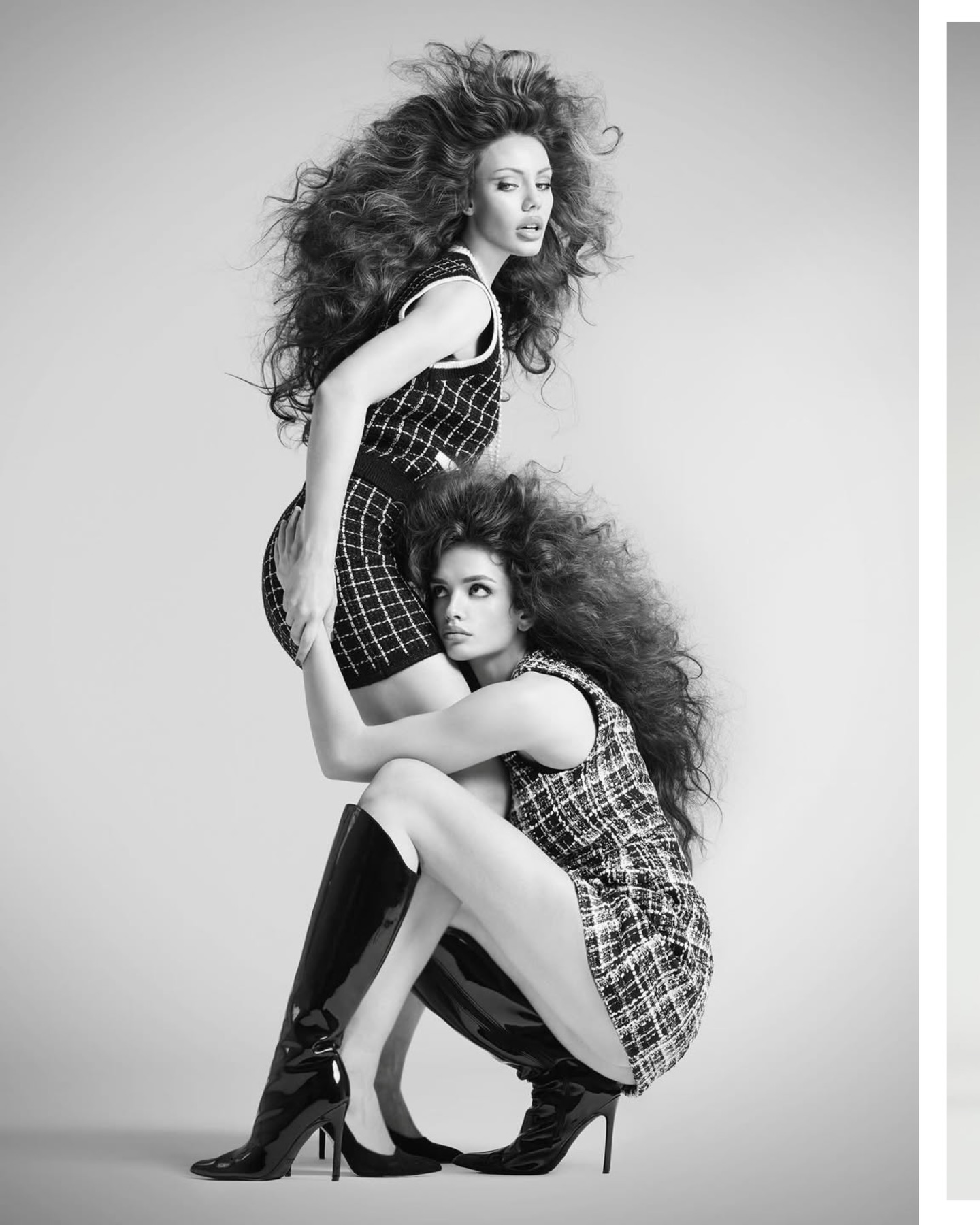 Epic series of images by @myhairphotography , shot in Studio One 🤍🩶

creative direction @hookerandyoung
hair @hookerandyoung
makeup @maddieaustinmua 
fashion @clarefrithcreative 
products @schwarzkopfpro

#fivefourstudios