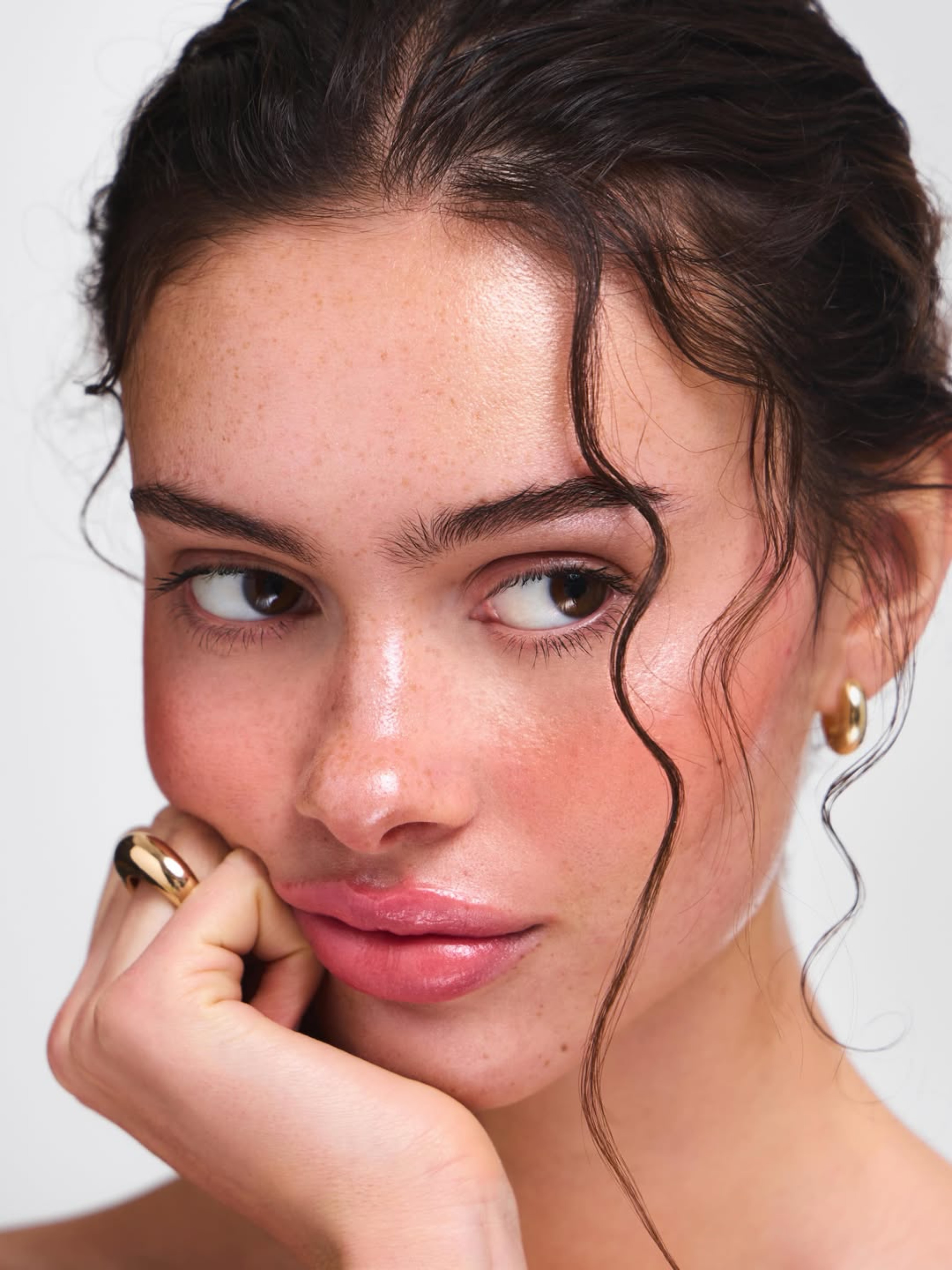 Beautiful new images for Iconic London, shot in Studio One 🤍✨

@iconic.london 
@jenspenceproduction 
@treasuredelorenevans 
@b_rad_roo 
@hopeabberleyhatton 
@mradampmane 
@tb_kwu 
@sophieepalmer 
@styledbyemmakay 
@nicjopek 
@kirstywoodretouch 
@jasonmeacherhair 
@phearex 
@lucyeharding 
@emspokes__ 
@raemarciafaith
@stormmodels 

#fivefourstudios