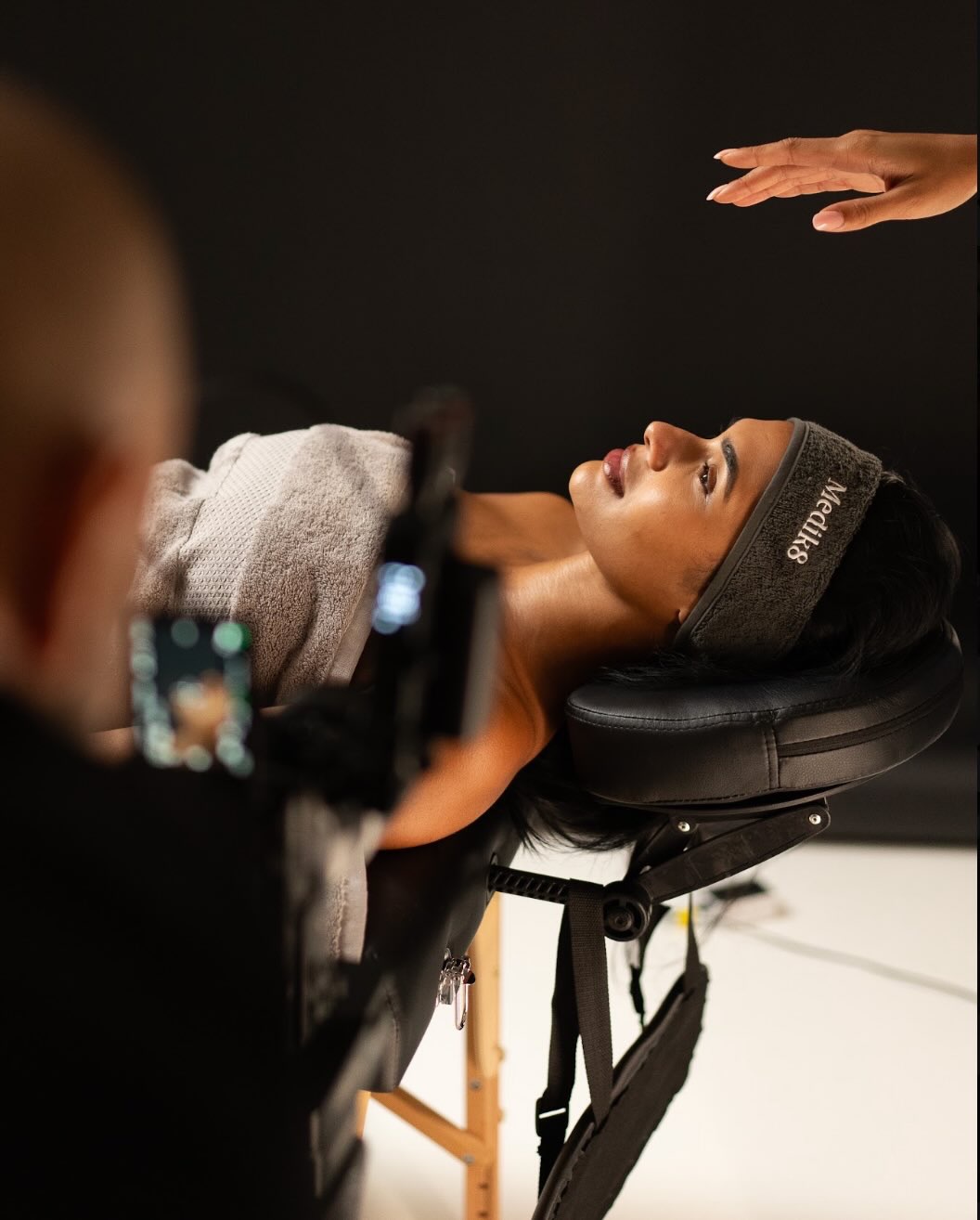 BTS with @officialmedik8 in Studio One, with @oneagencymedia 🩶

#fivefourstudios