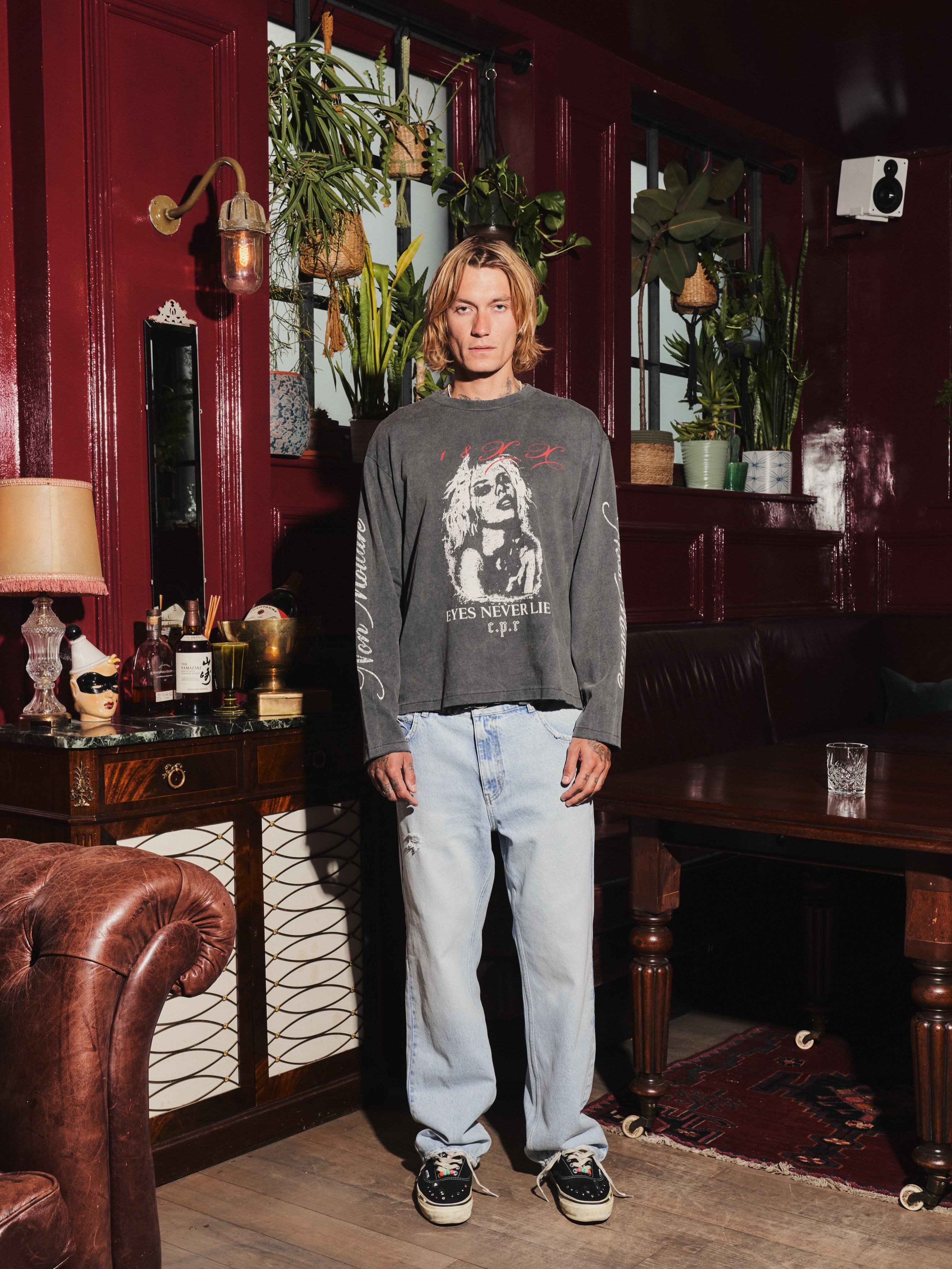 New campaign for @cpr_1891 , shot in the bar by @bystocks 🍷🌊

#fivefourstudios